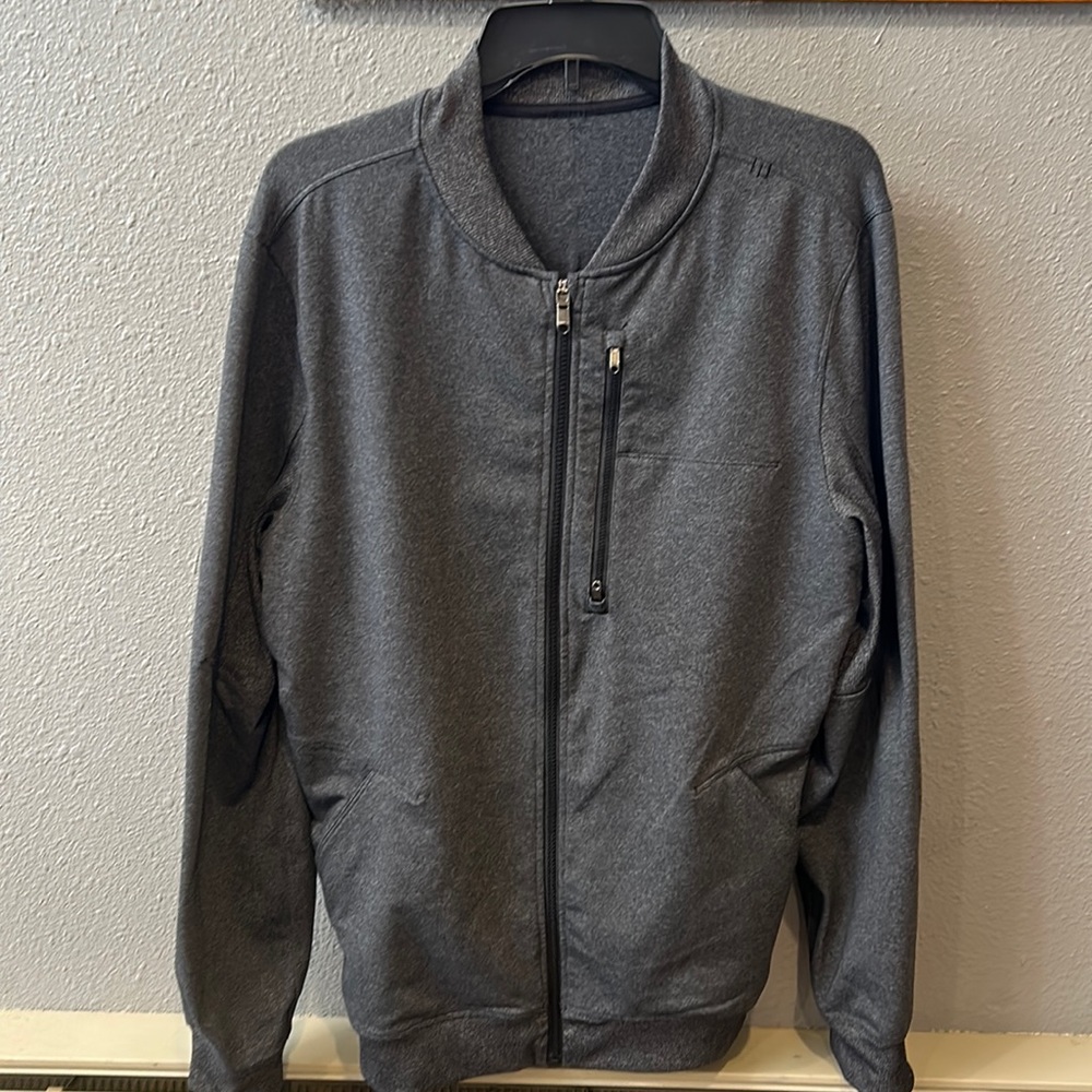 Lululemon Men’s Jacket Size L